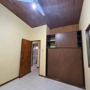 Segundo dormitorio con placard - casa en alquiler Barrio Alimentación Mendoza