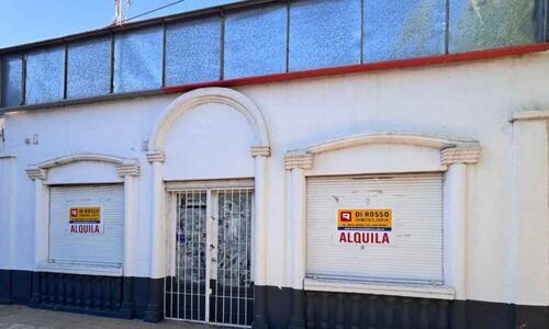 Fachada de local comercial en alquiler sobre calle Mitre 725, Bowen, Mendoza – Di Rosso Inmobiliaria