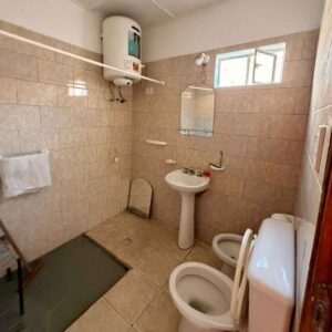 Baño completo departamento en alquiler Zeballos 249 General Alvear