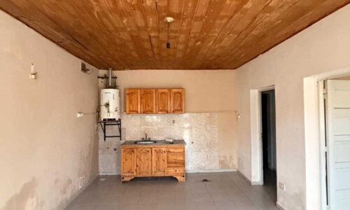 Foto cocina-comedor — Texto: "Cocina-comedor con gas natural"